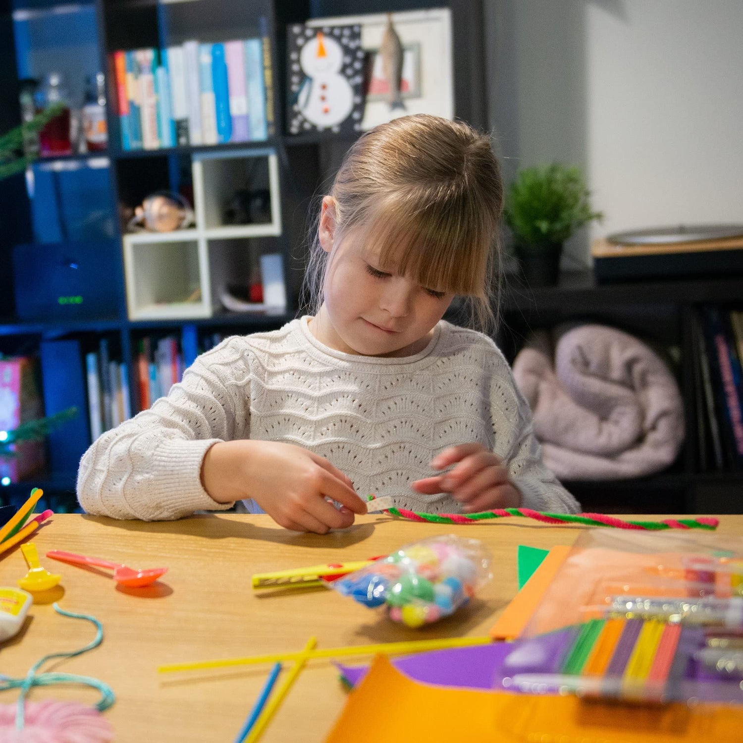 Jumbo 300 Piece Creative Craft Box